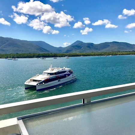 Apartamento Cairns Waterfront Luxury At Harbourlights Exterior foto
