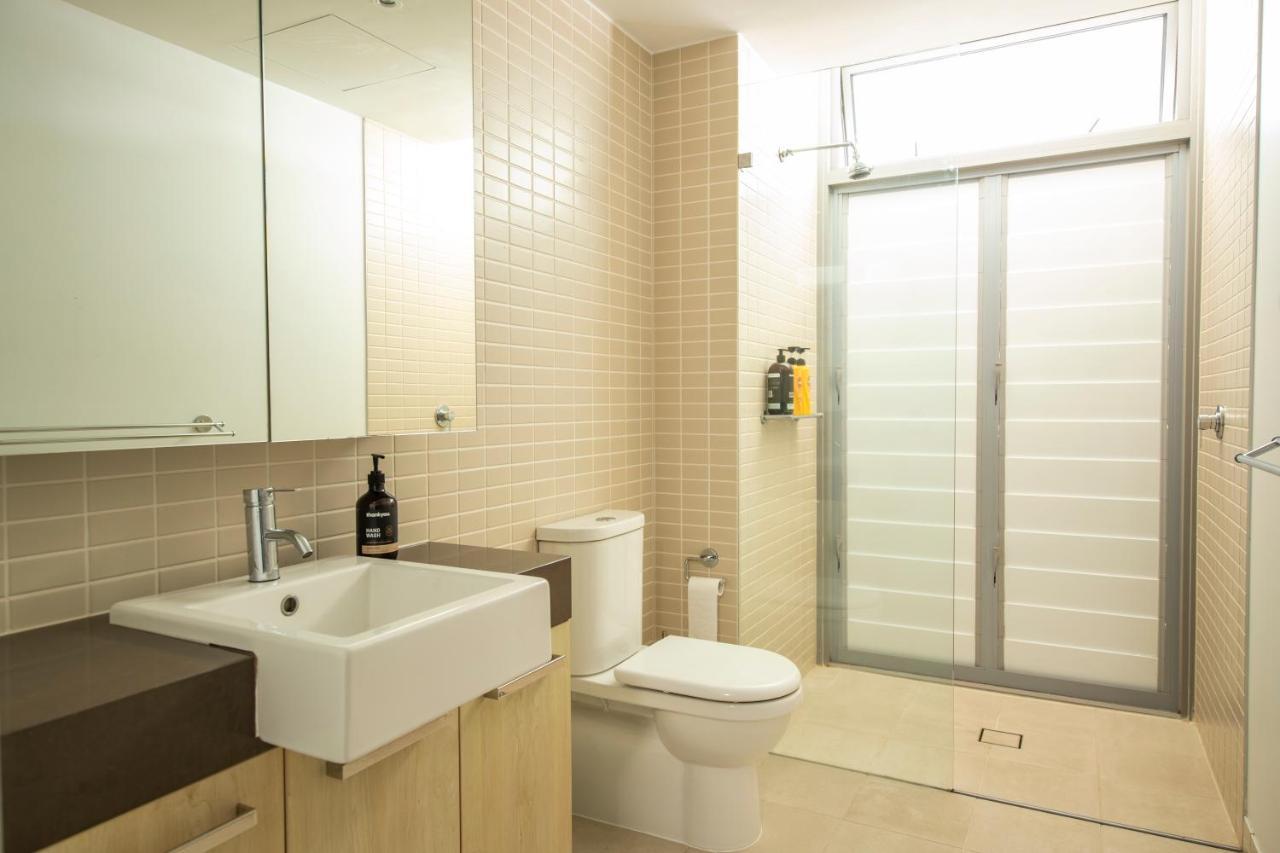 Apartamento Cairns Waterfront Luxury At Harbourlights Exterior foto